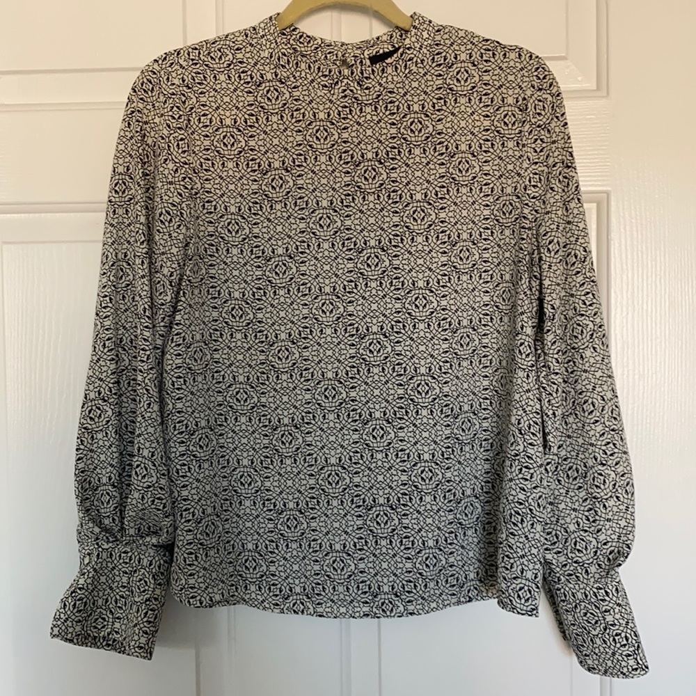 WORTHINGTON black & white mock neck blouse, small